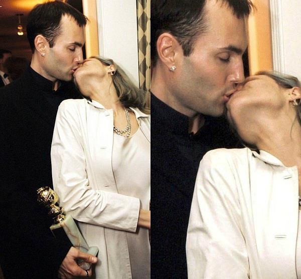 when angelina jolie did lip lock with brother