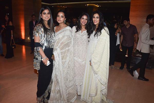 isha ambani attend fashion show with shloka mehta and radhika merchant