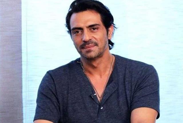 arjun rampal rejects rumours of leaving india after ncb summon